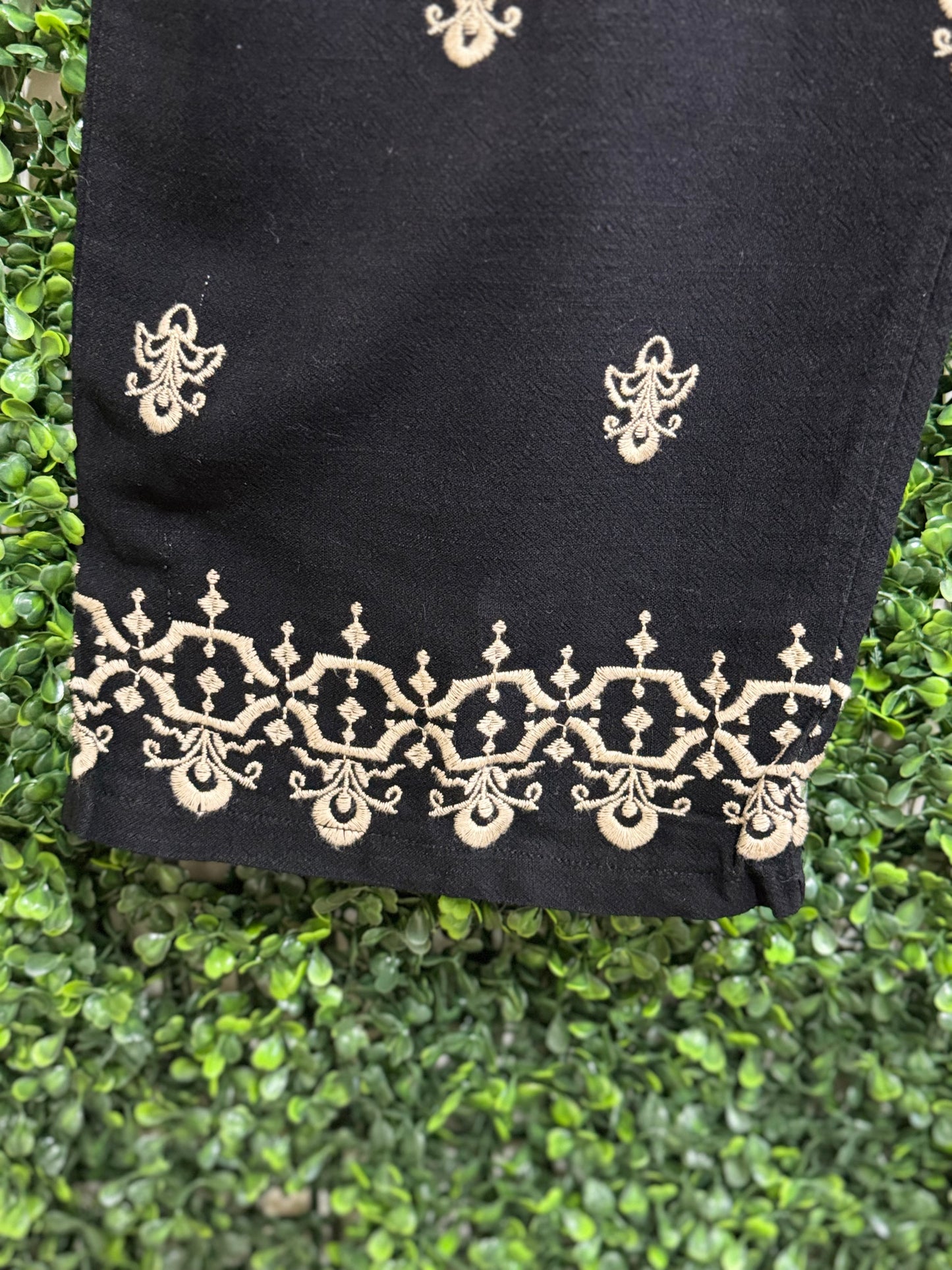 Umgee Black Linen Blend Wide Leg Pants with Detail