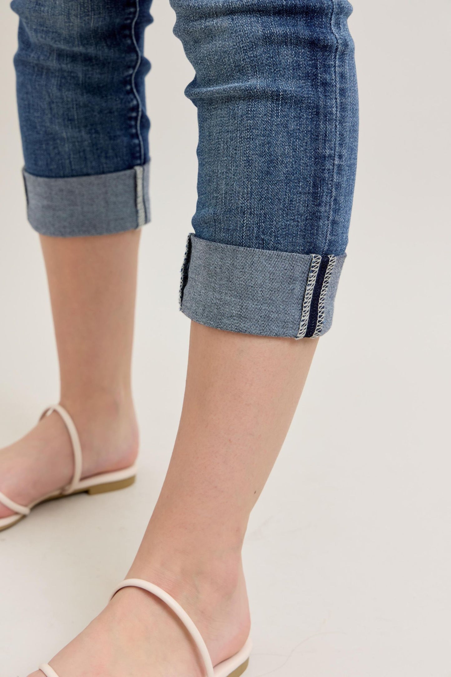 Judy Blue Dark Wash Capris