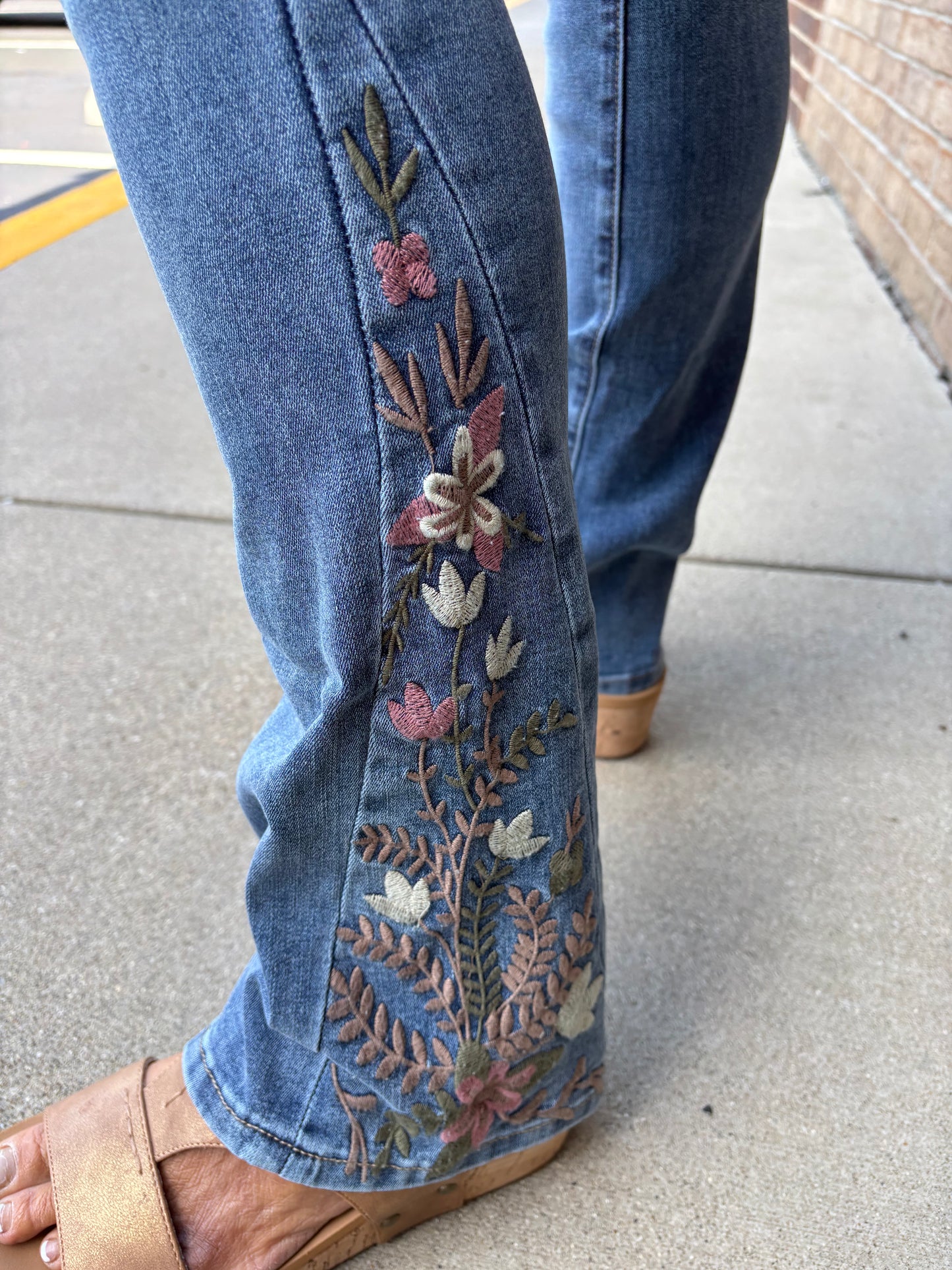 Charlie B Bootcut Jeans With Floral Embroidery