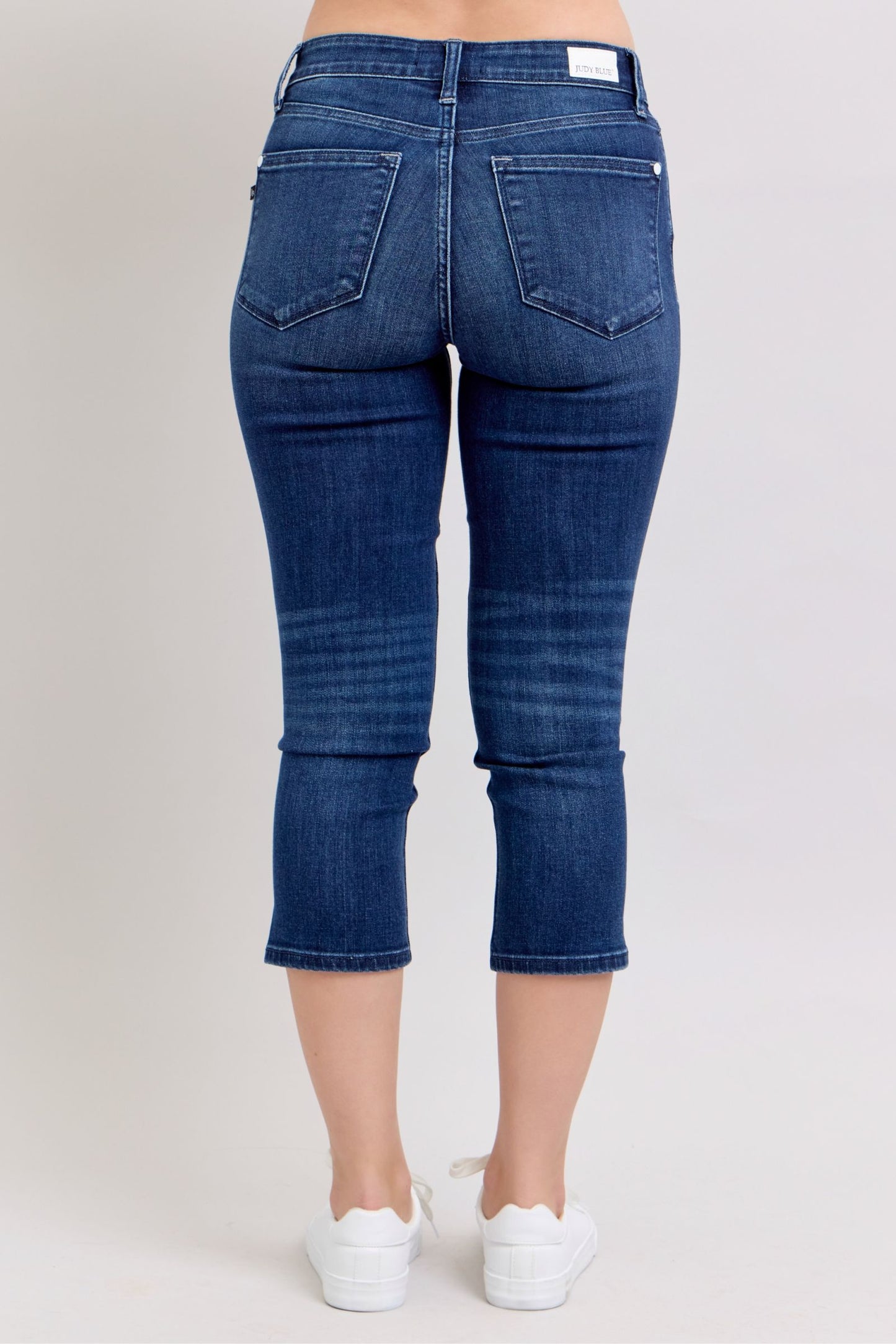 Judy Blue Dark Wash Capris