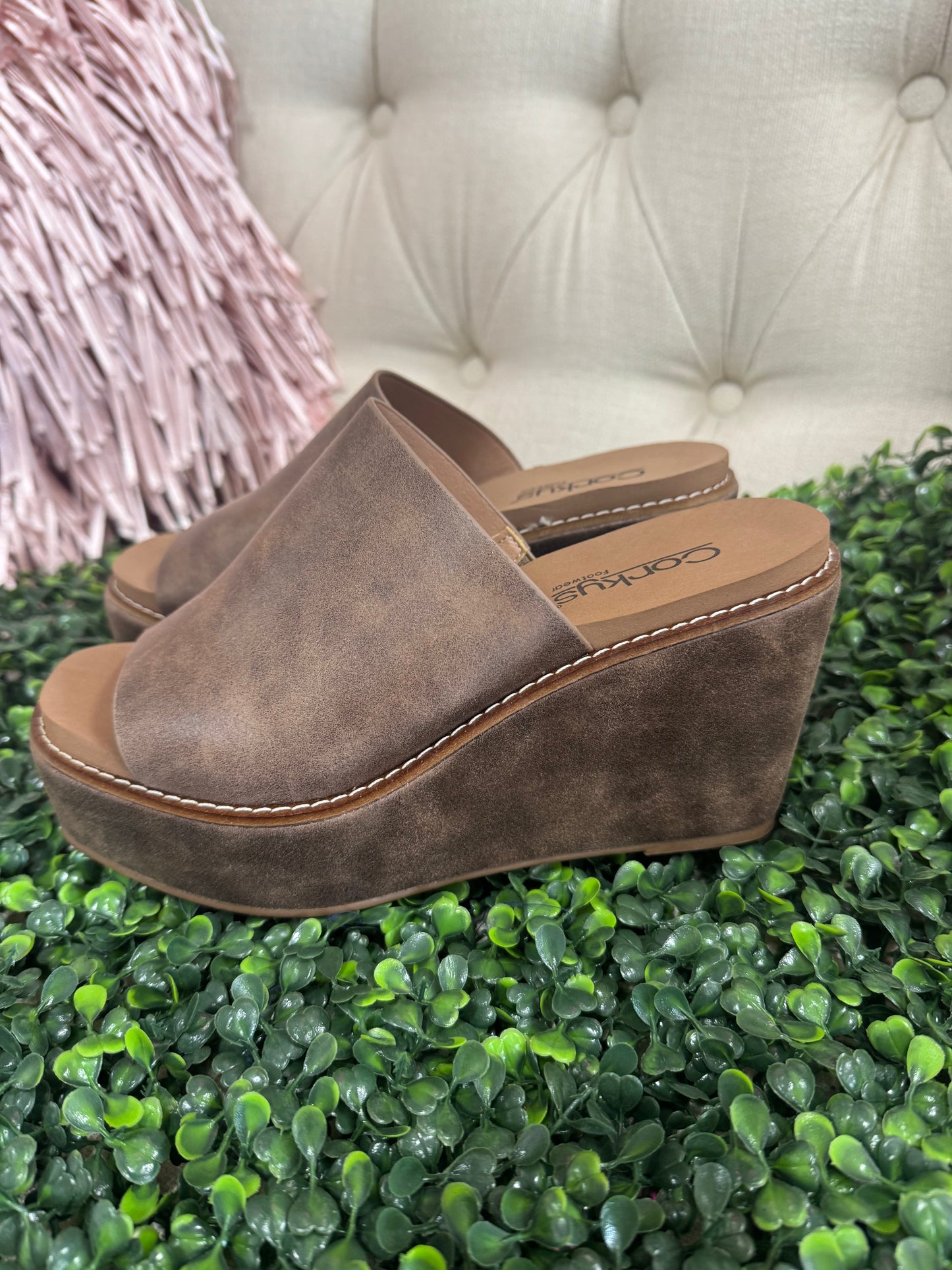 Corkys Mug Shot Tan Oil Slip on Wedges