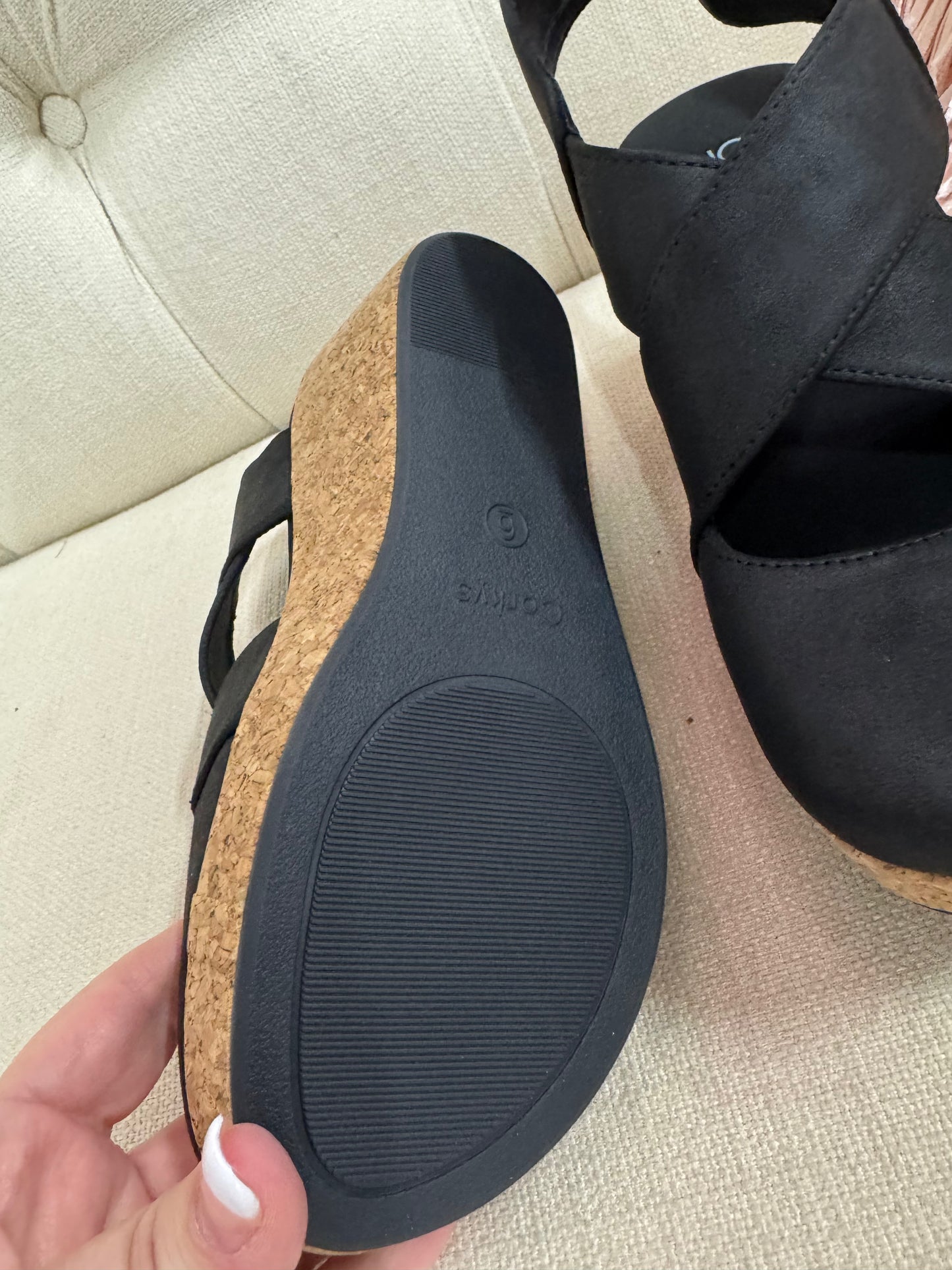 Corkys Case Closed wedges - Black