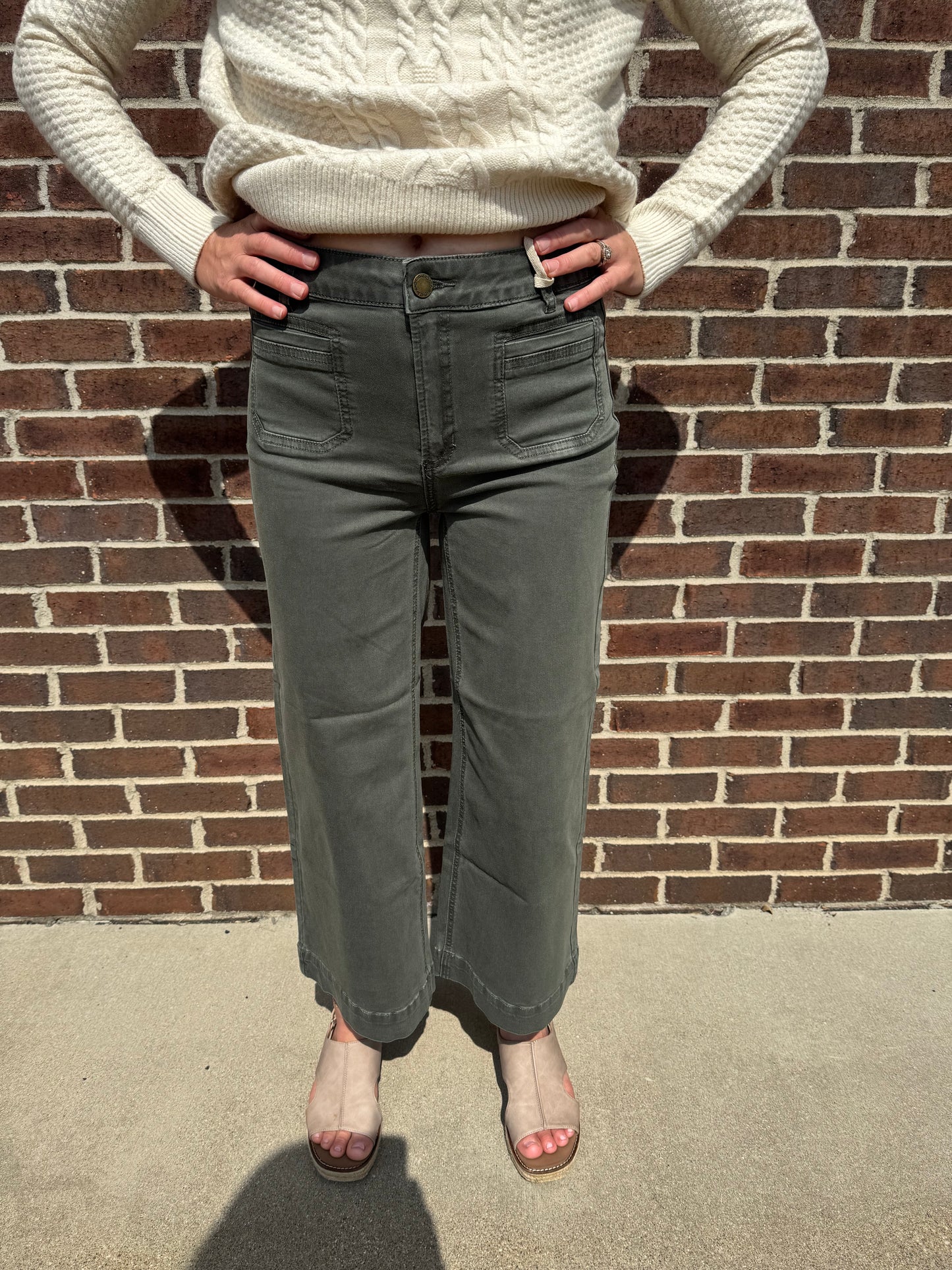 Charlie B Cropped Patch Pocket Flare Colored Twill Pants - Spruce