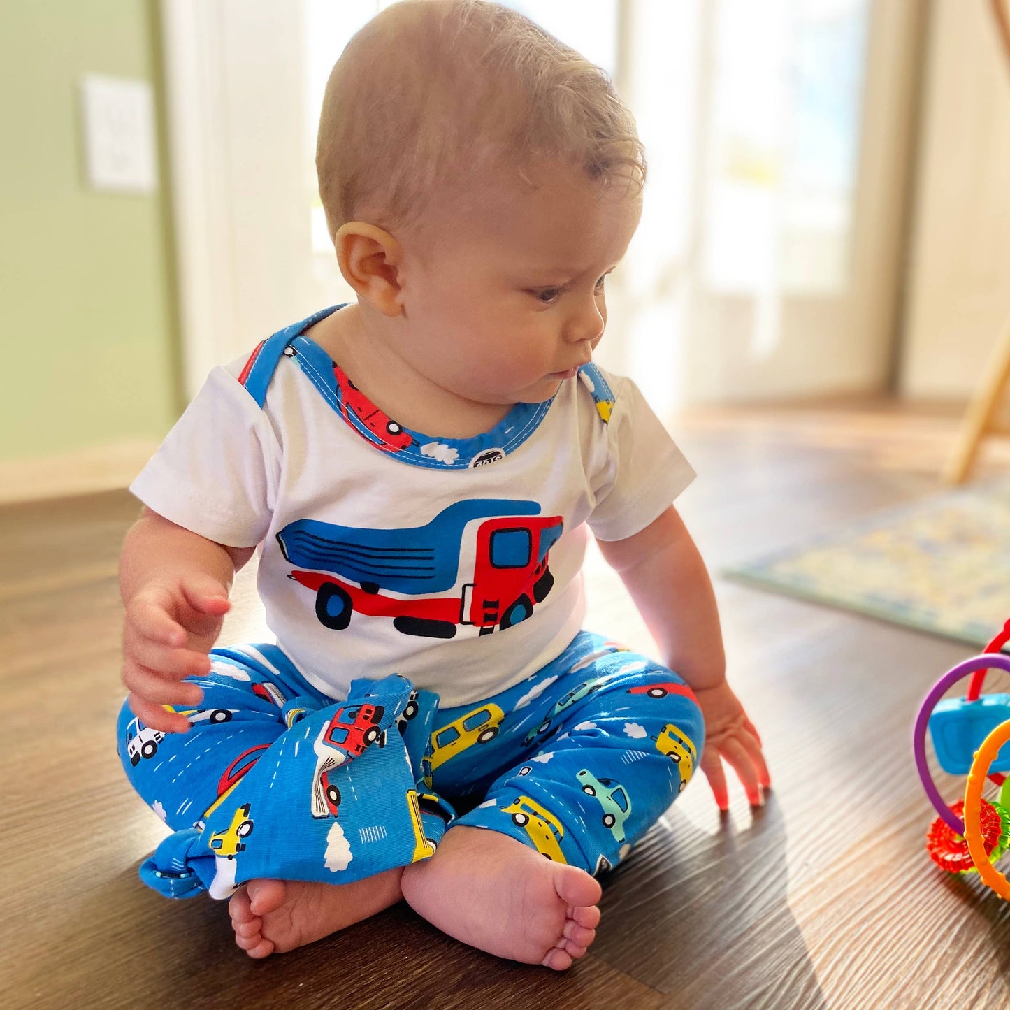 Boys Baby Shower Gift Layette Onesie Cars Trucks sz 6-12 Mo