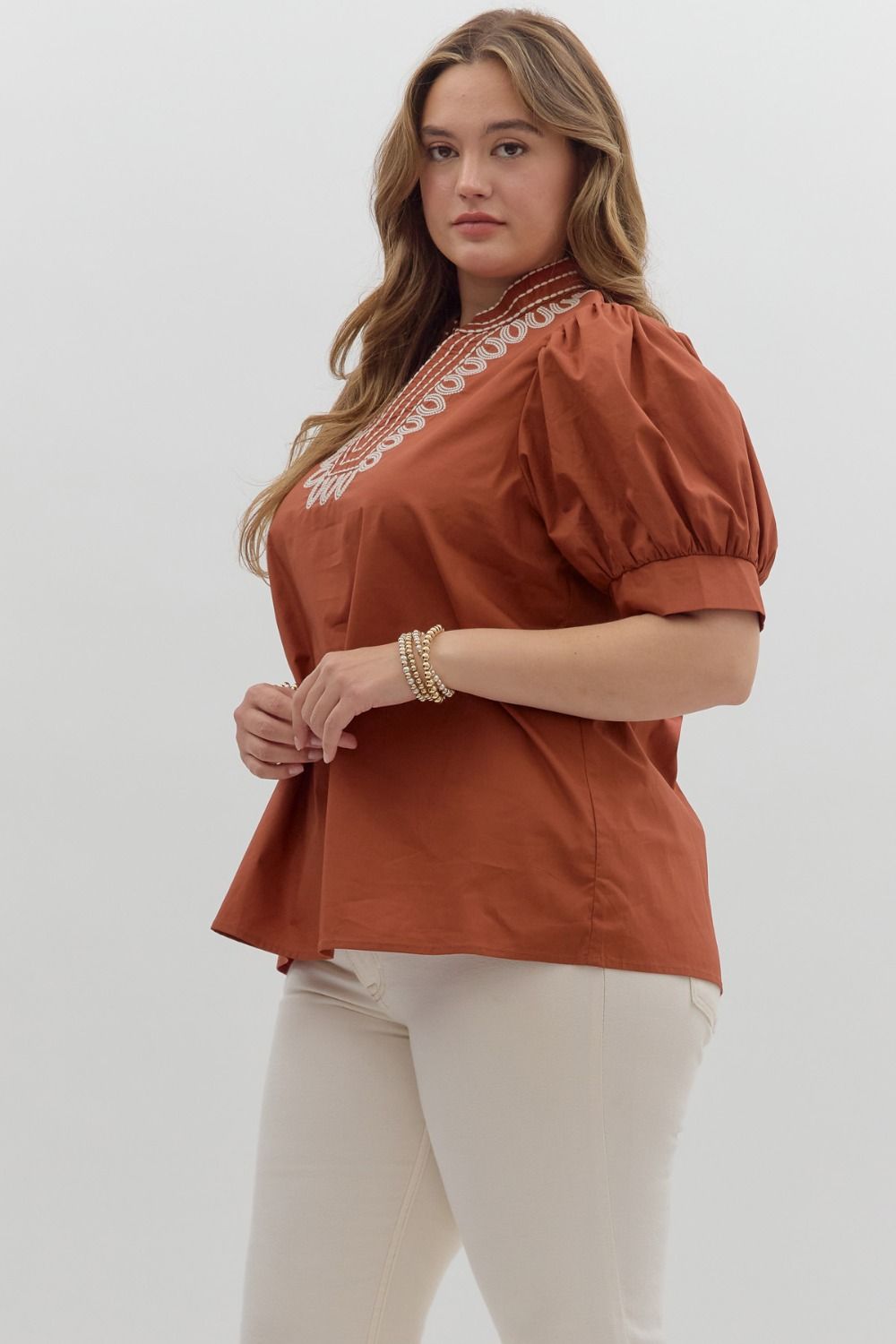 Entro Embroidered V-neck top