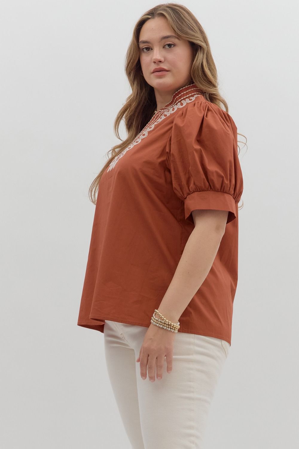 Entro Embroidered V-neck top