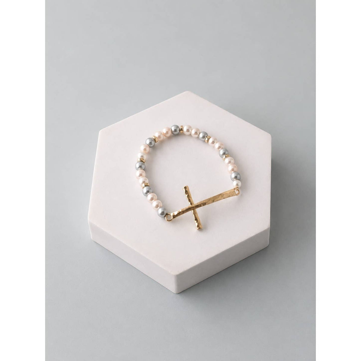 Hammered Cross Bead Stretch Bracelet