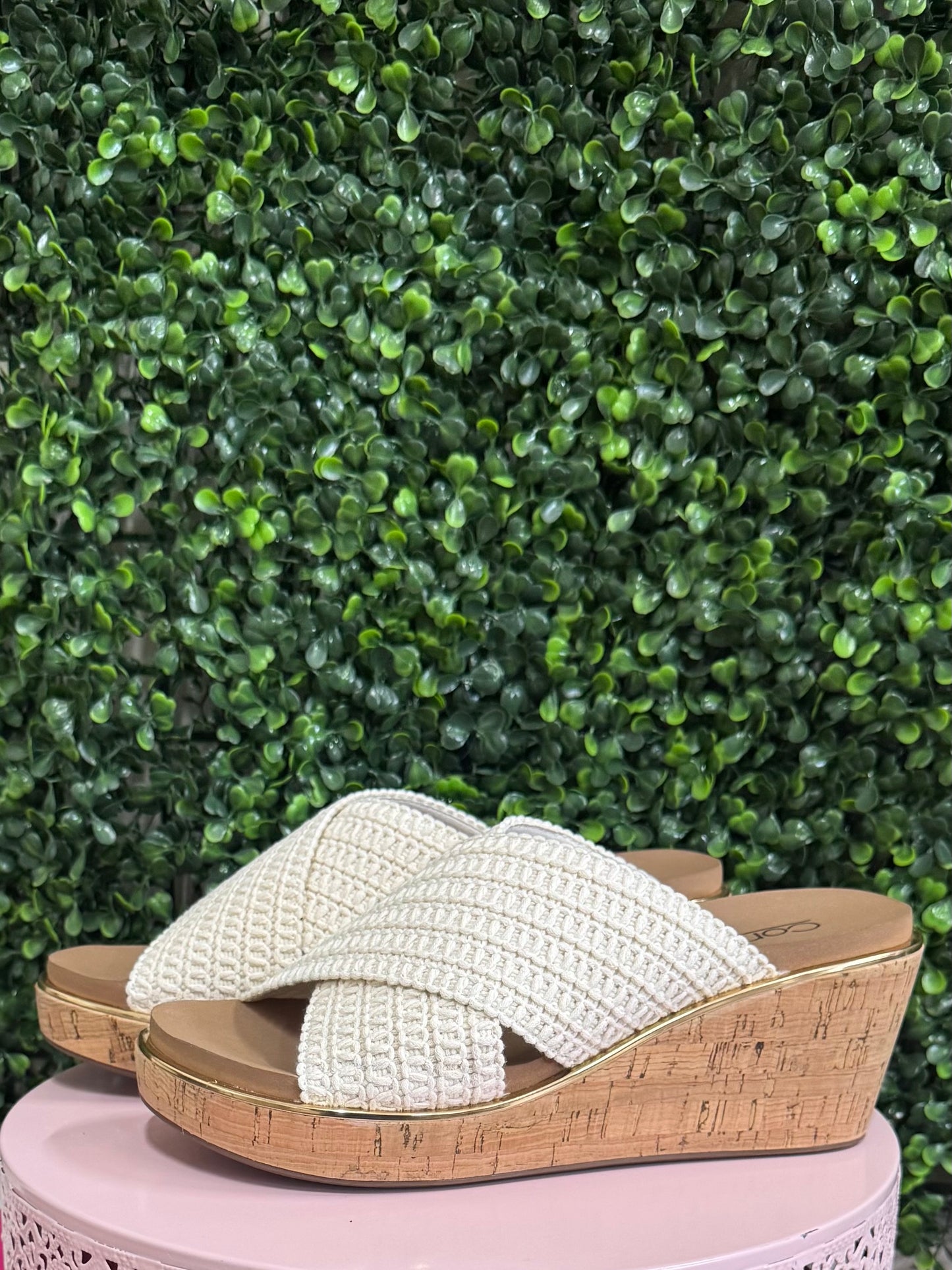 Corkys Peace Out - Ivory