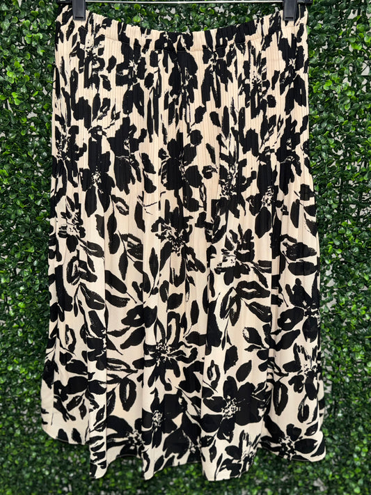 Keren Hart Black & Tan Floral Mini Pleat Midi Skirt