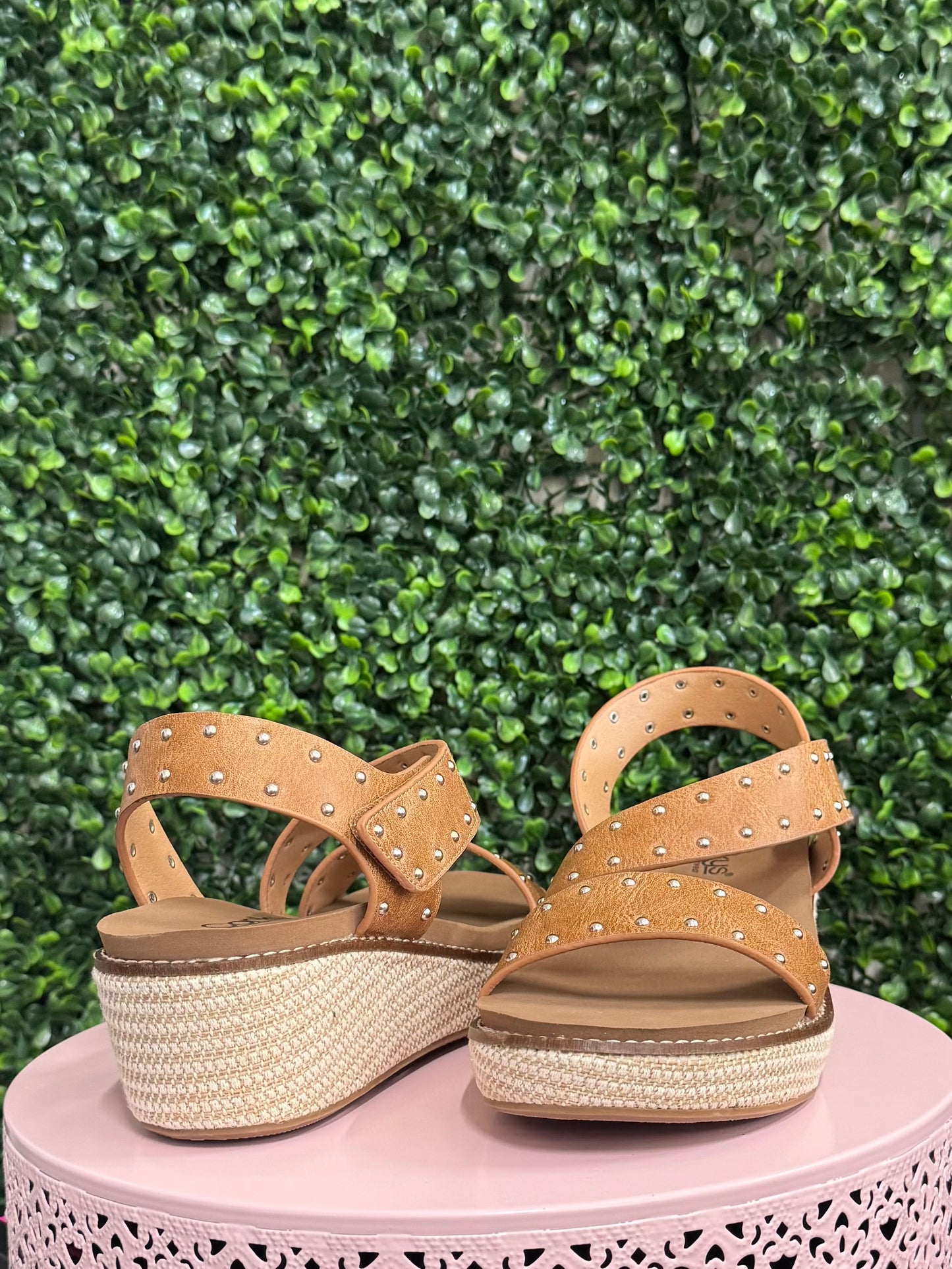  Lightweight summer shoes for church and everyday wear, modest casual sandals for women