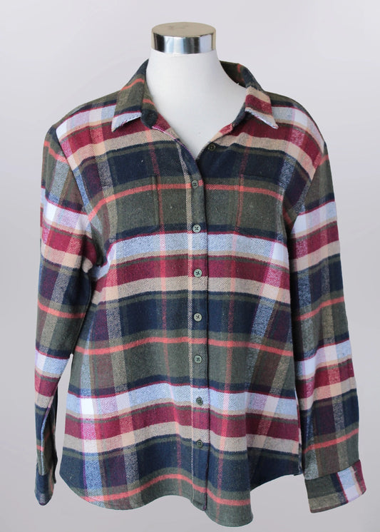 Keren Hart Flannel with button back detail