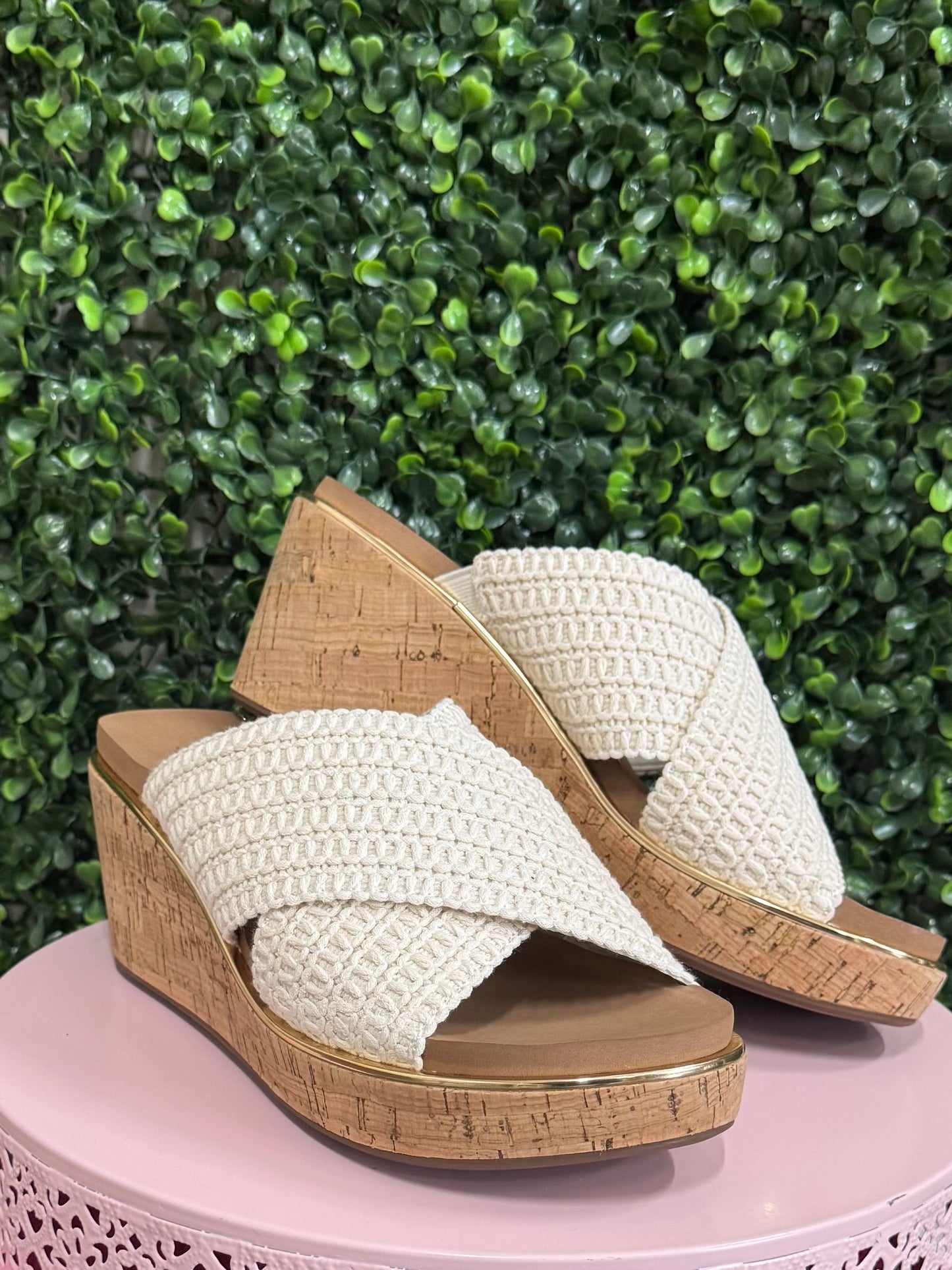 Corkys Peace Out - Ivory