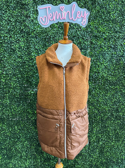 Keren Hart Spice Vest with Sherpa Detail