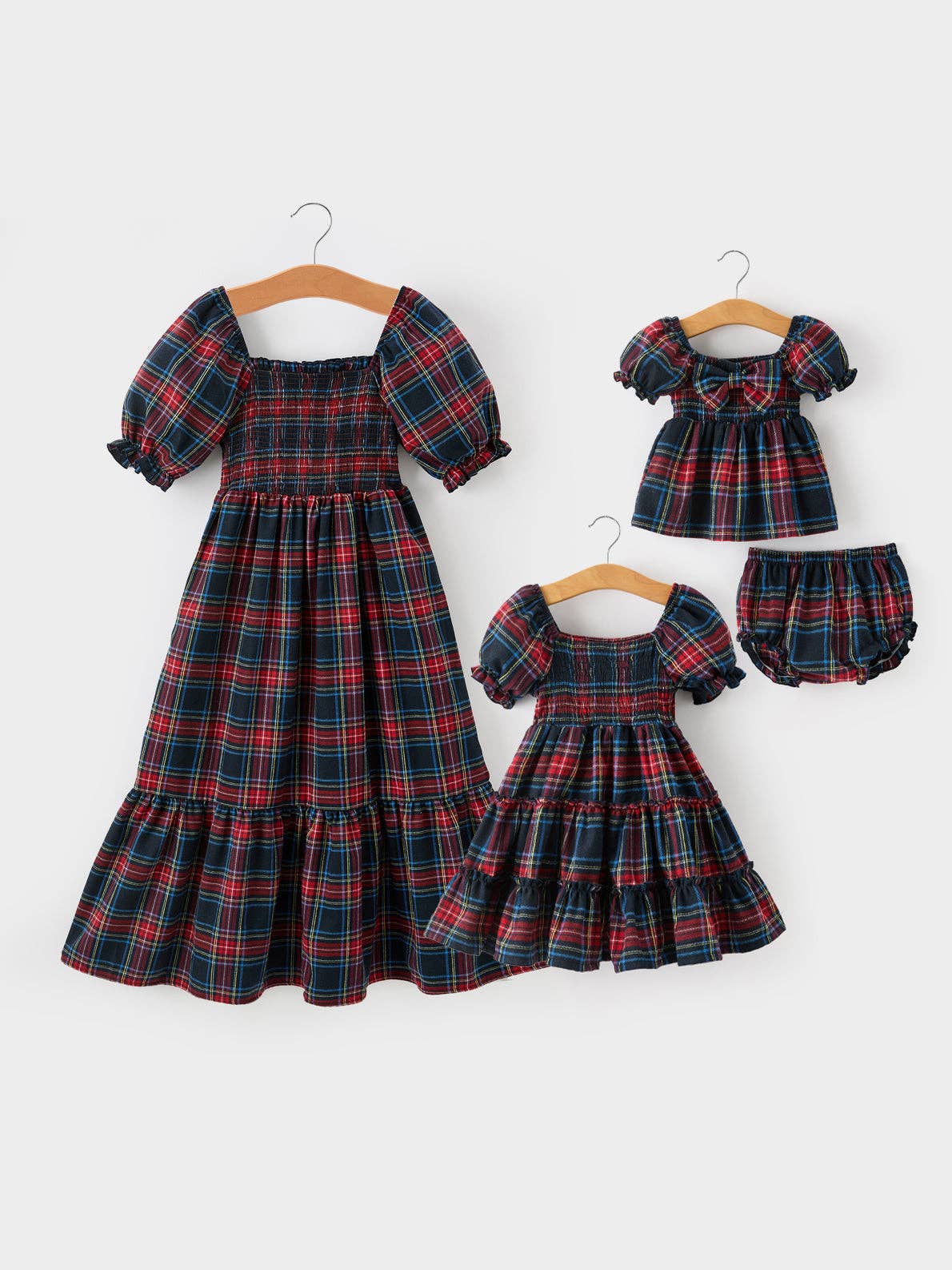 Mommy & Me Christmas Plaid Dresses & Baby Bloomer Set
