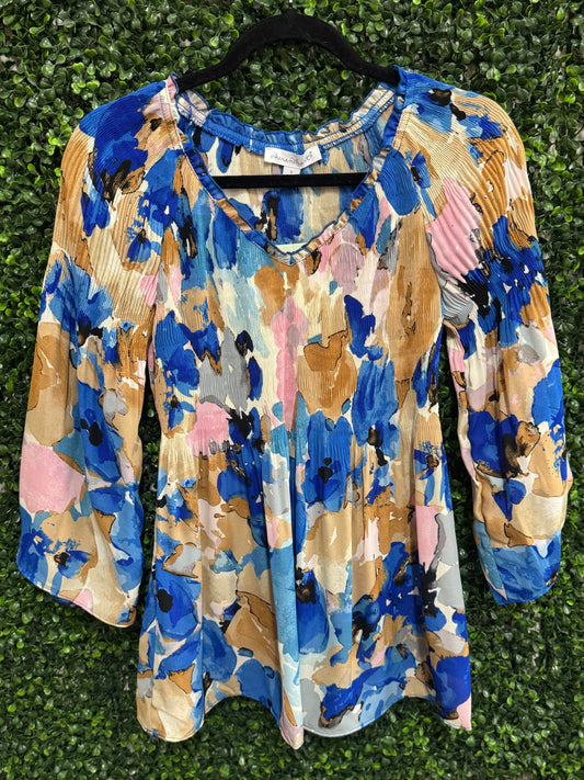 Keren Hart Watercolor Floral Mini Pleat V-neck Blouse