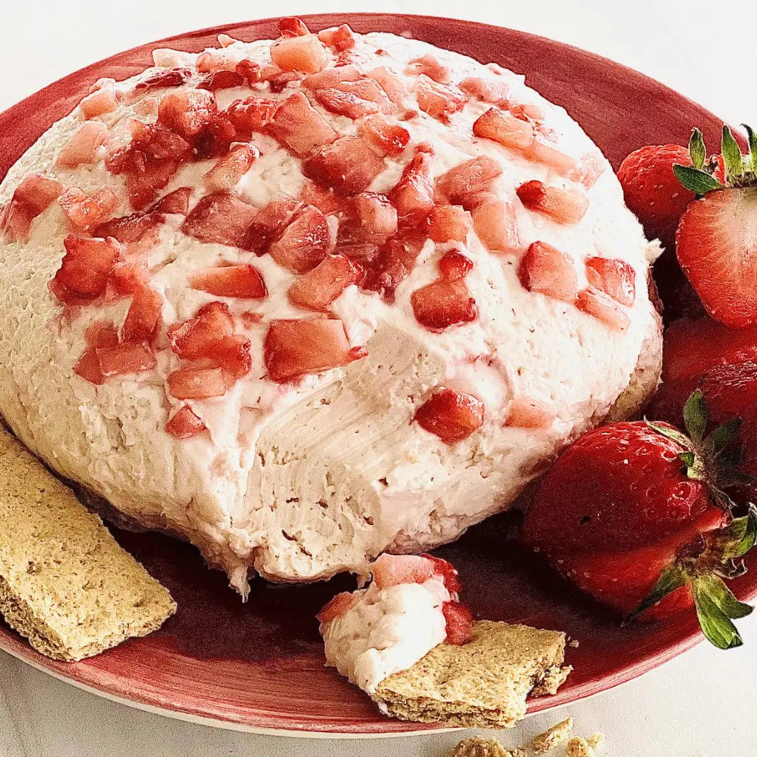 Strawberries N Cream Cheesecake Dip