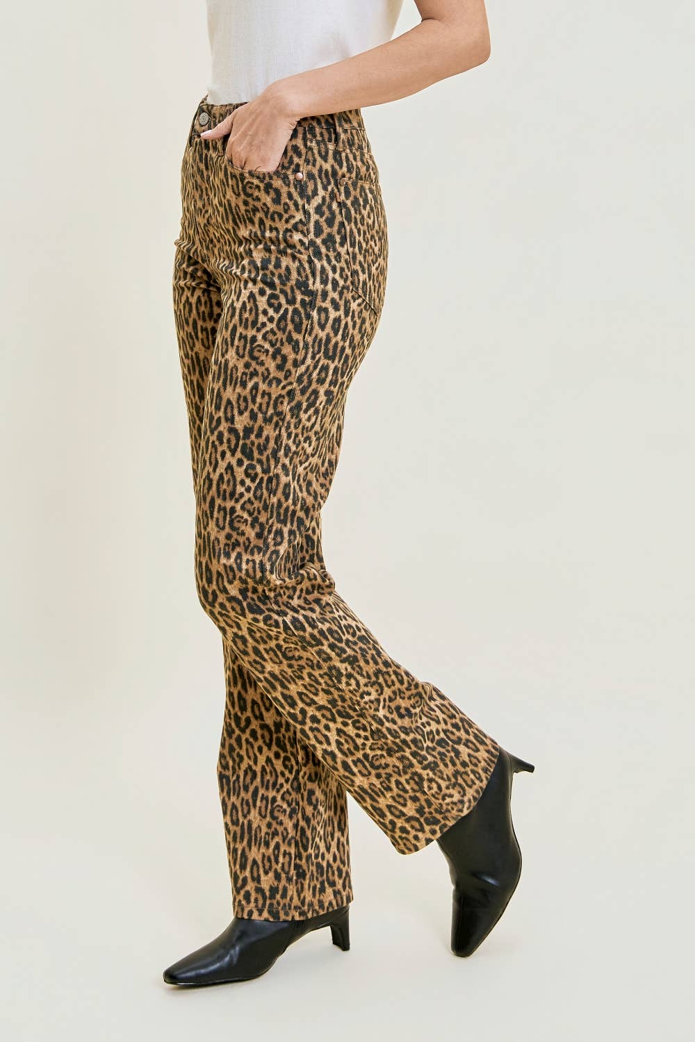 Judy Blue High Waist, Tummy Control Leopard Classic Straight