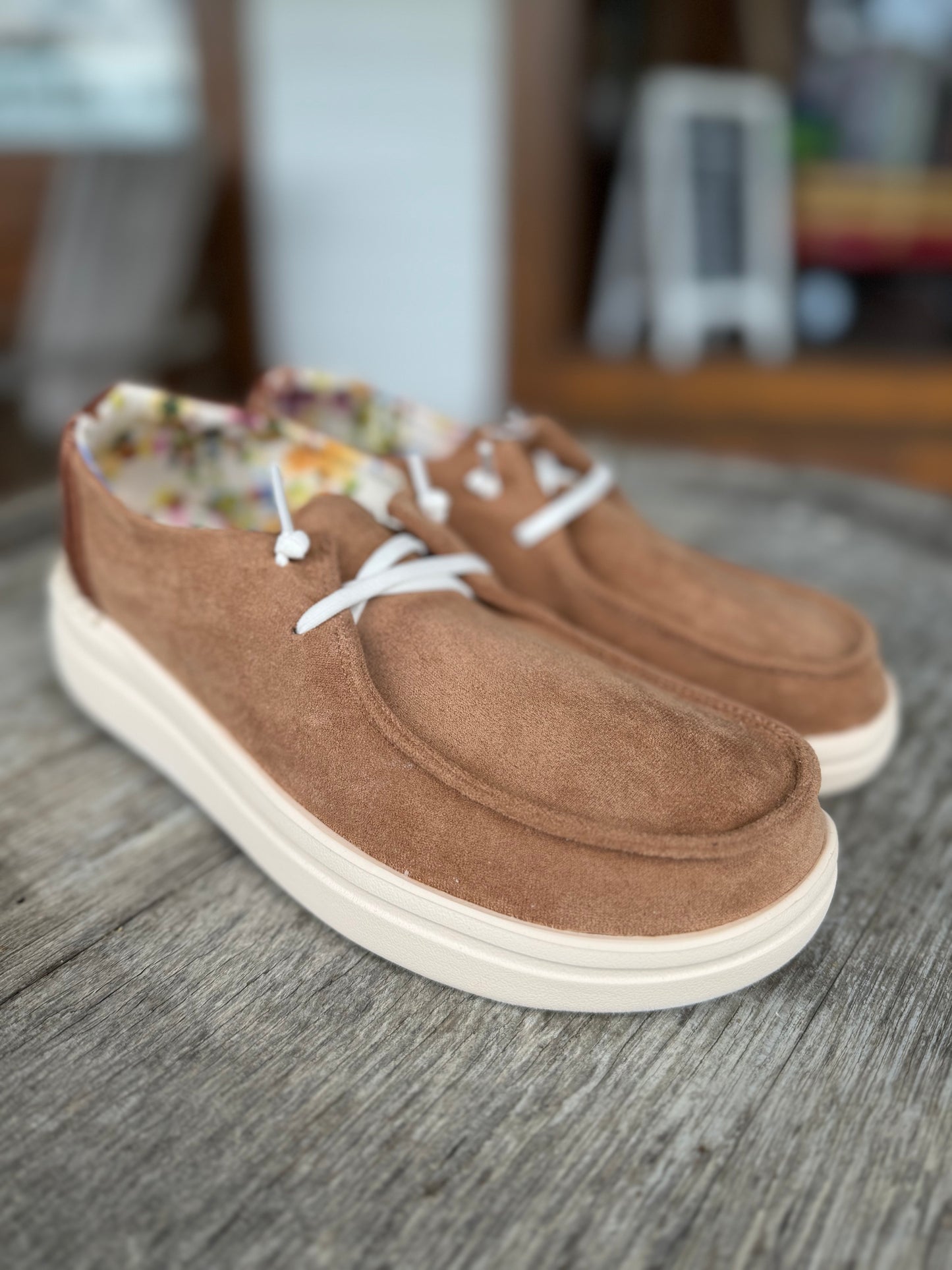 Corkys Kayak 2 Camel Faux Suede