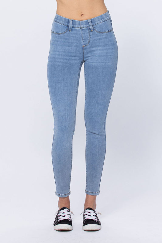 Judy Blue Mid Rise Pull On Skinny Fit Jean