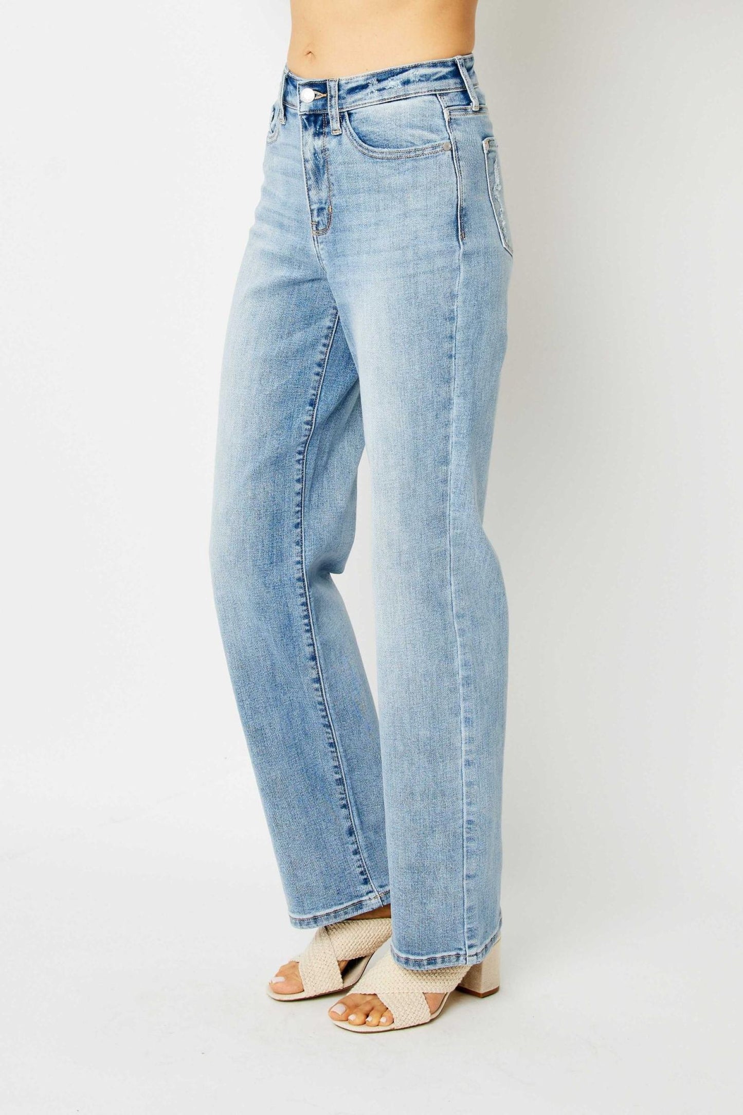 Judy Blue straight leg jeans - light wash