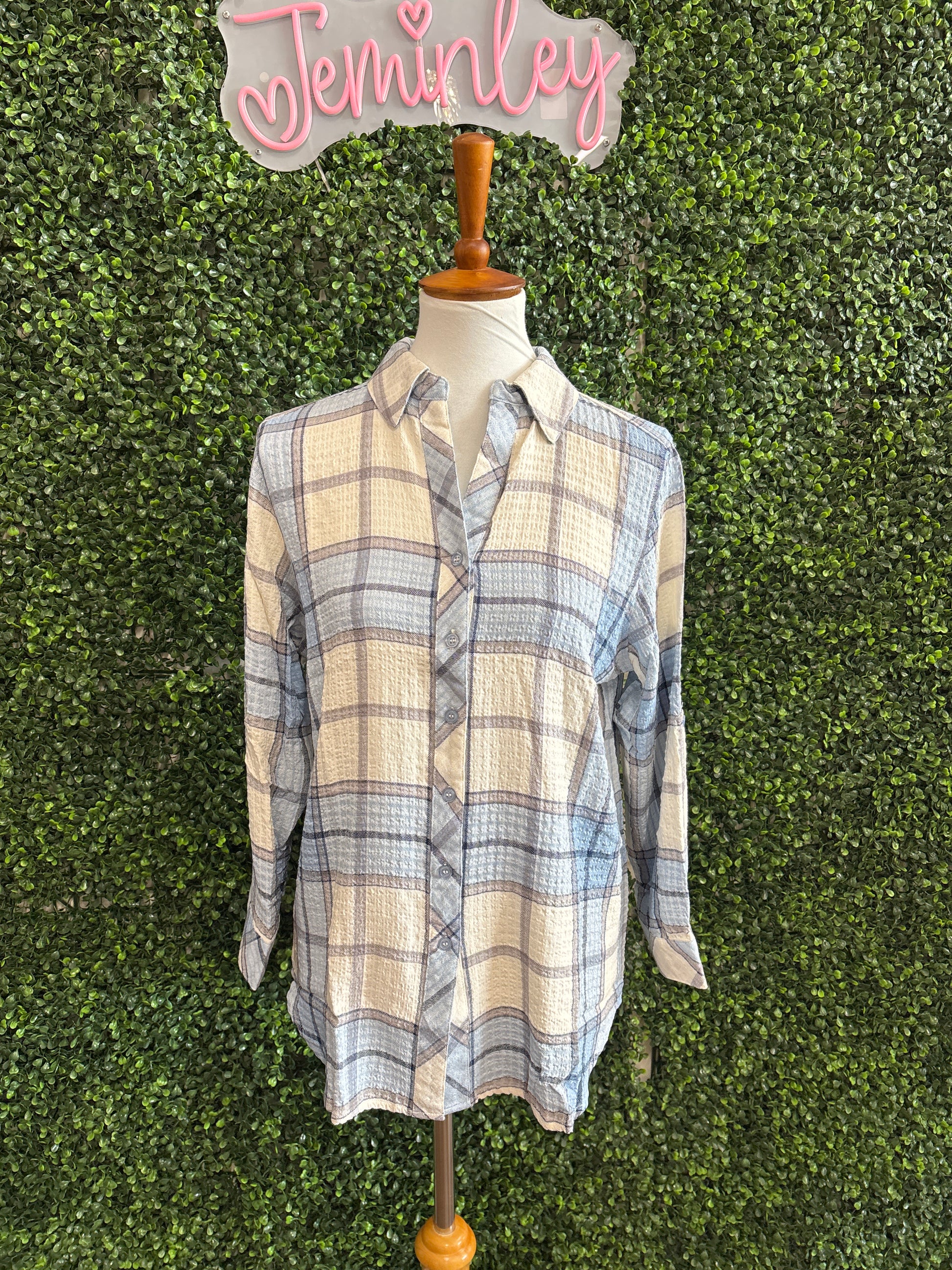 Keren Hart Light Blue and Ivory Plaid Top styled with jeans and boots for fall fashion, modest church outfits for fall, Thanksgiving outfit ideas, pumpkin patch outfits, and fall family photo outfits.