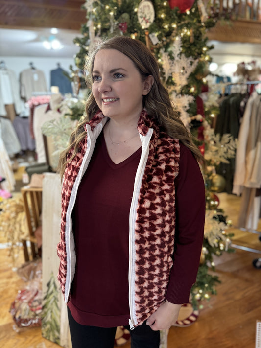 Keren Hart Burgundy V-neck Sweater with Rounded Hem and Buttons