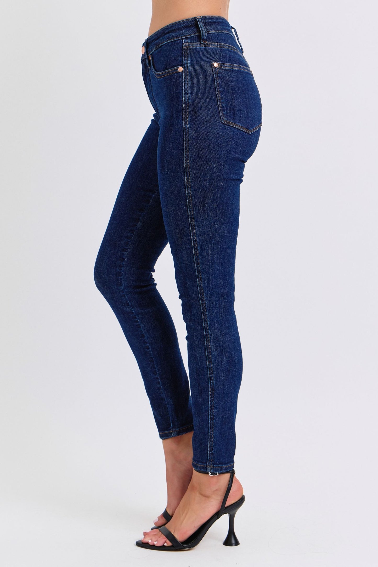 Judy Blue tummy control skinny - 29 inch inseam - mid-rise