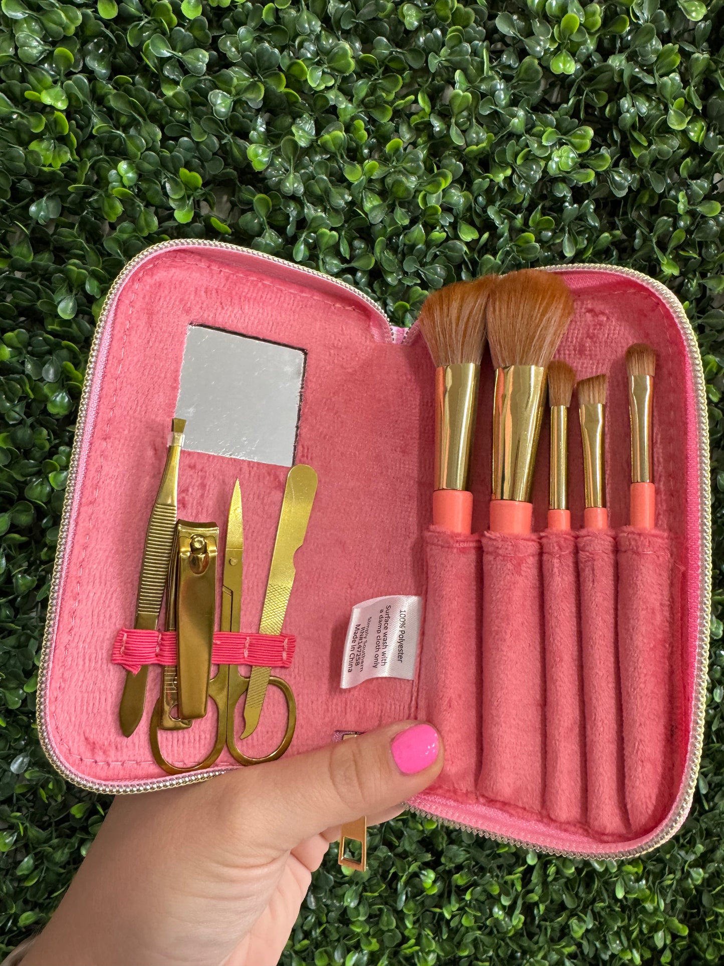 Simply Southern Gingham Makeup Brushes & Manicure Kit