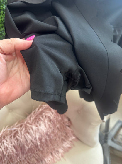 Simply Southern Scalloped Hem Active Skort - Black