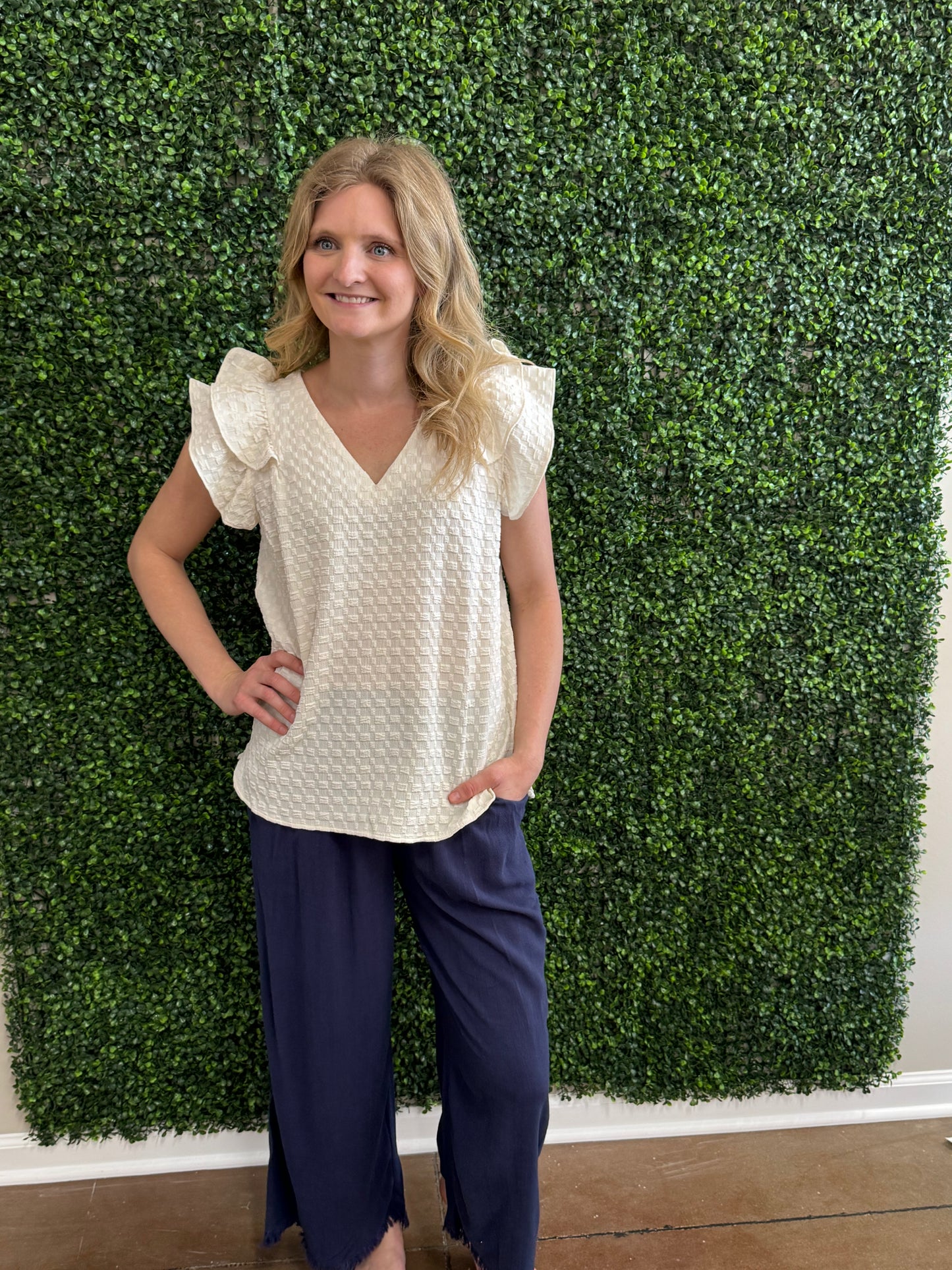 Umgee Linen Blend Elastic Waist Bottoms - Navy
