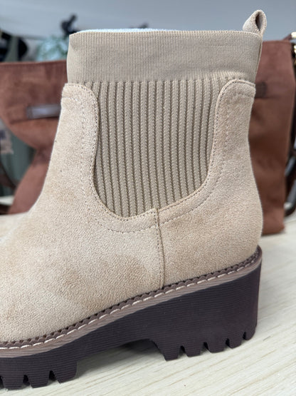 Corkys Trail Mix boot in sand faux suede