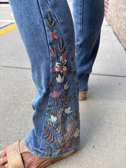 Charlie B Bootcut Jeans With Floral Embroidery