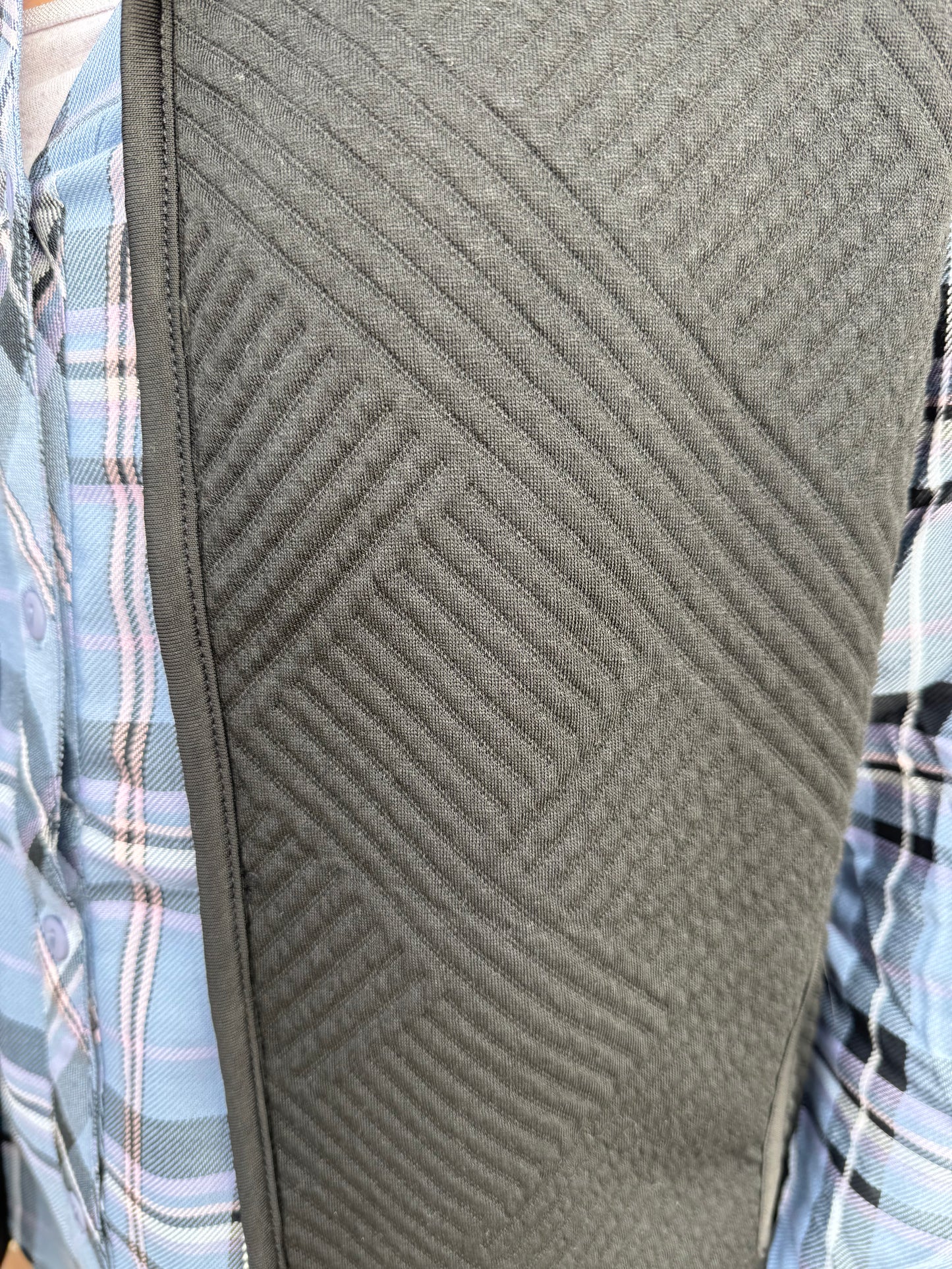 Keren Hart Black Lightweight Vest