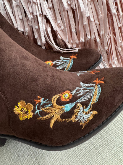 Pierre Dumas embroidered boots