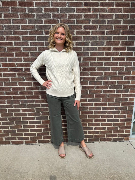 Charlie B Cropped Patch Pocket Flare Colored Twill Pants - Spruce