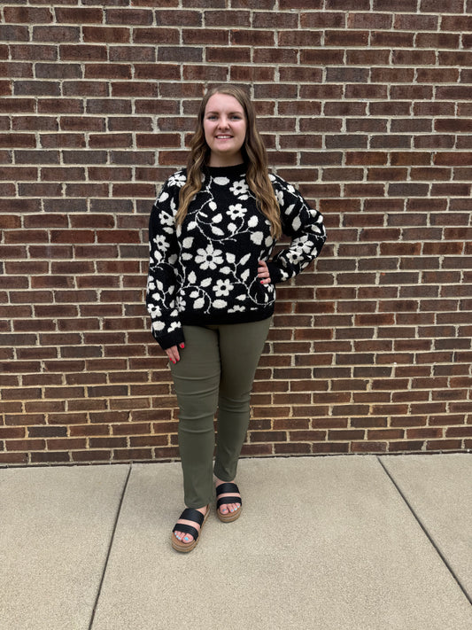 Keren Hart Black & White Floral Knit Sweater