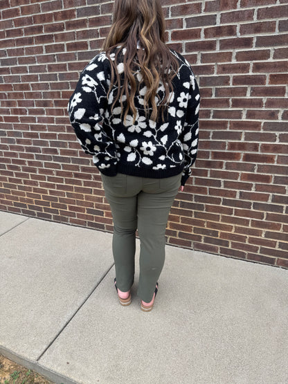 Keren Hart Stretch Pull-On Pants - Olive