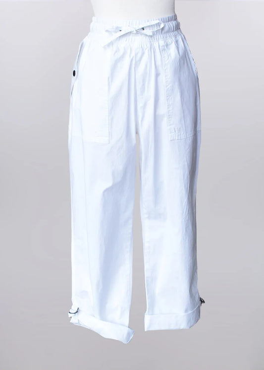 Keren Hart White Cargo Style Capri Length Pant