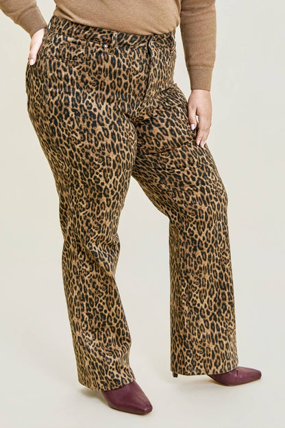 Judy Blue High Waist, Tummy Control Leopard Classic Straight -  PLUS