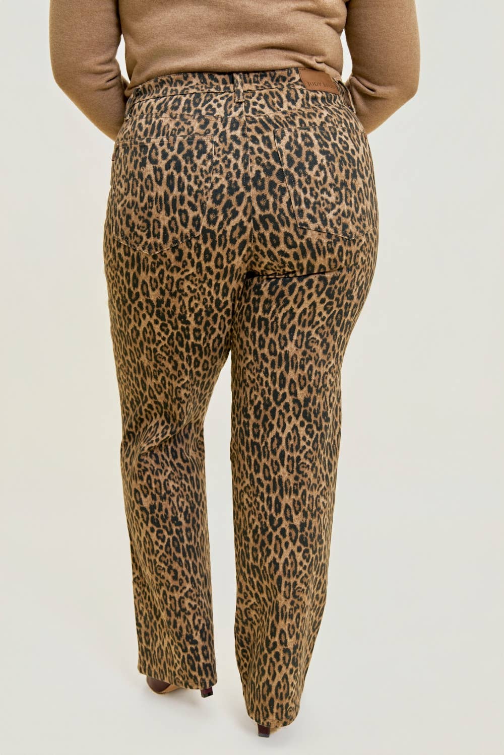 Judy Blue High Waist, Tummy Control Leopard Classic Straight -  PLUS