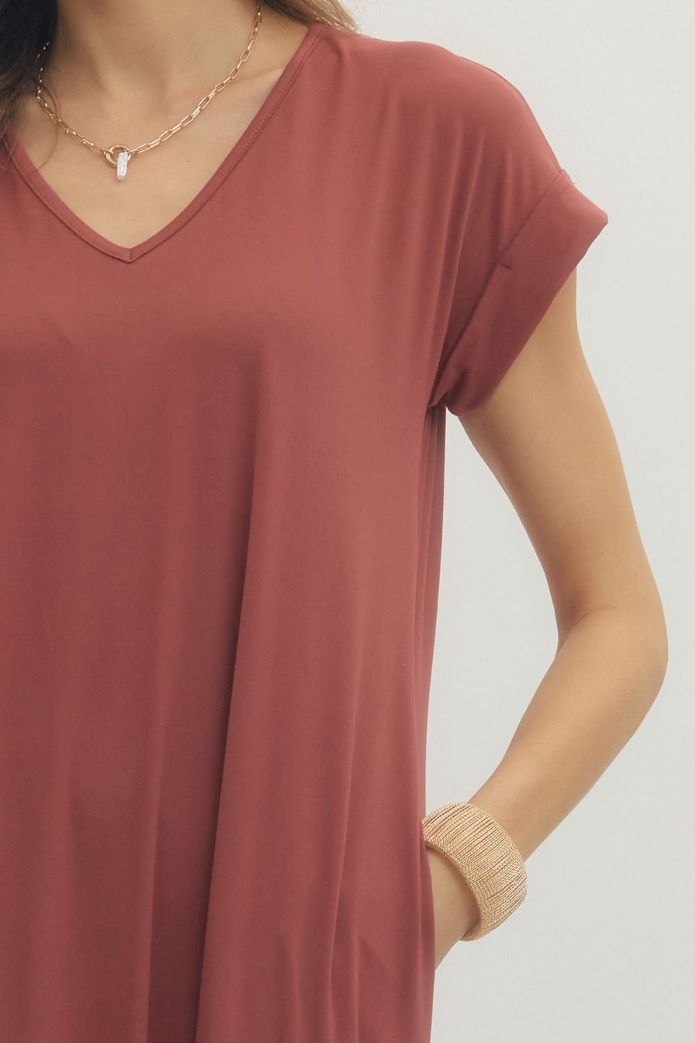 Entro Solid Jersey Knit V-Neck Maxi Dress - Marsala