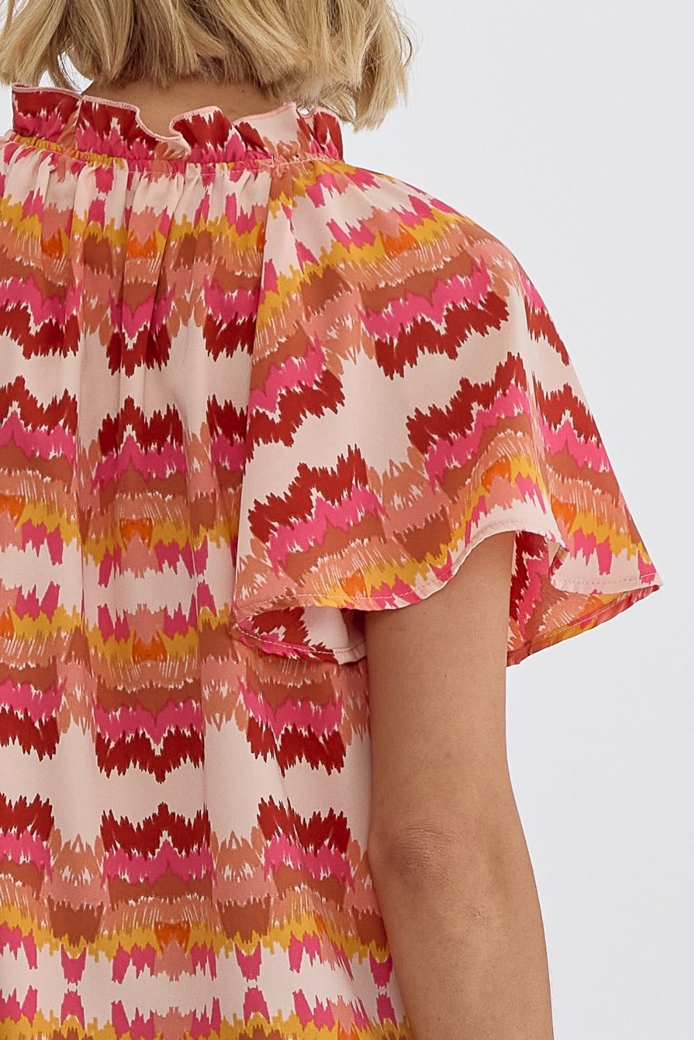 Entro Printed Woven v-neck Top
