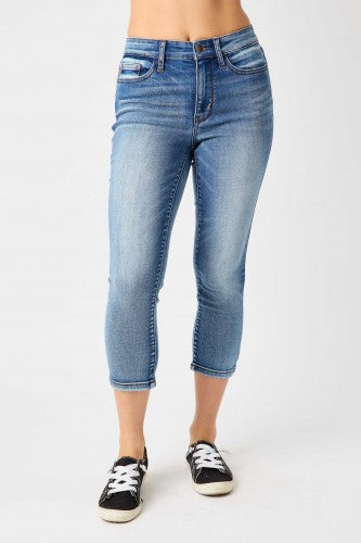 Judy Blue Mid Rise Skinny Fit Capri