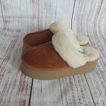 Corkys Cuddle Up-Chesnut Faux Suede