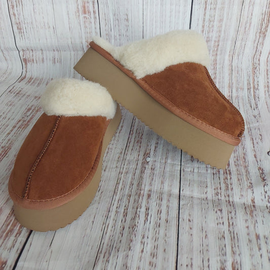 Corkys Cuddle Up-Chesnut Faux Suede
