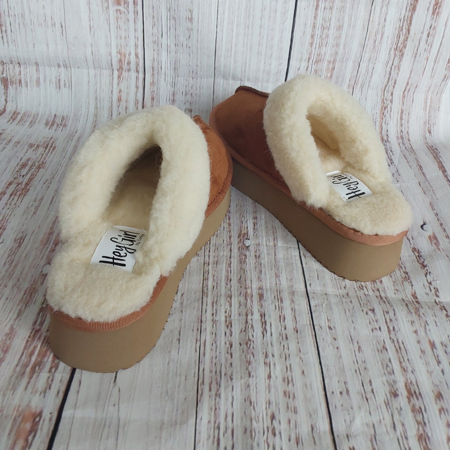 Corkys Cuddle Up-Chesnut Faux Suede